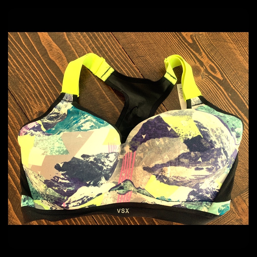 Victoria’s Secret SPORT sports bra 32DDD